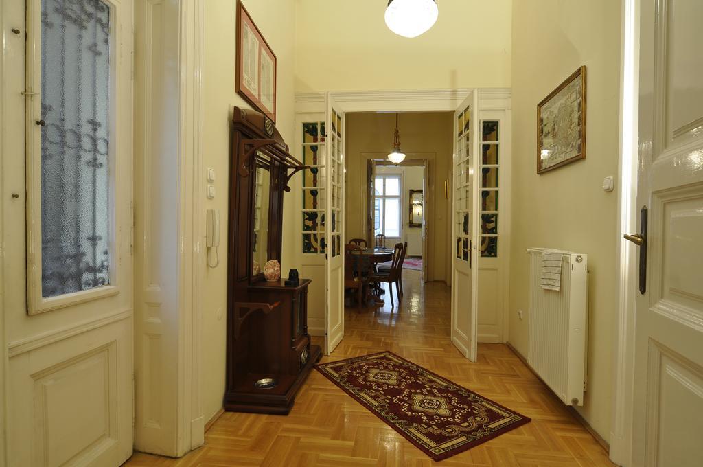 Charming Art Deco Flat Apartment Budapest Room photo